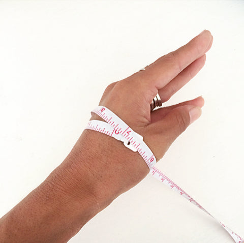 Dainty Seaglass Bangle