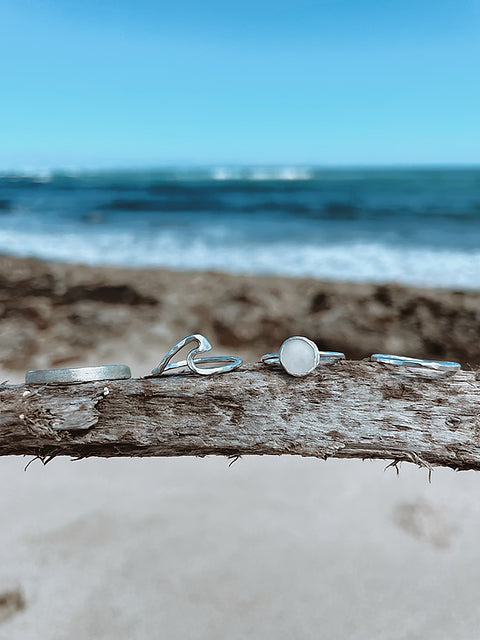 Mini Cat Eye Shell Ring