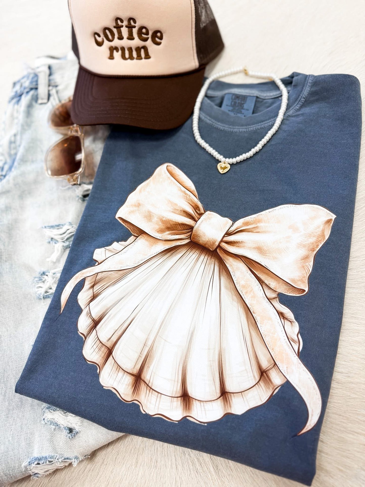 Coastal Shells & Bows Tee