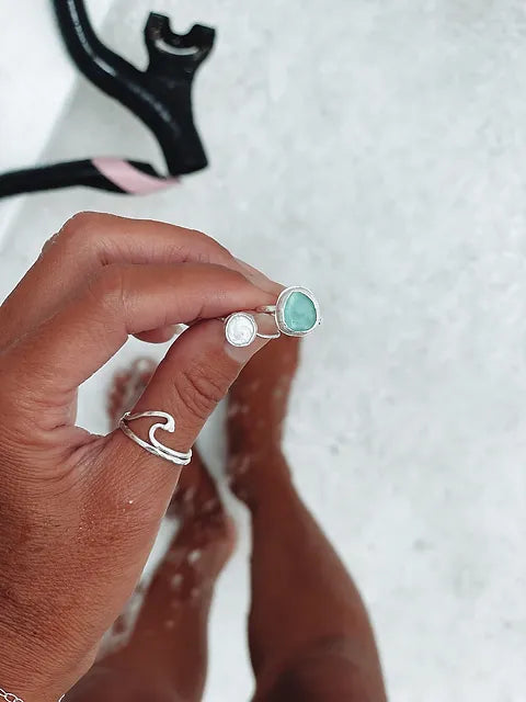 Mini Cat Eye Shell Ring