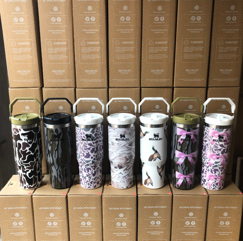 30oz Light Duck Camo Bows Flip Straw Tumbler