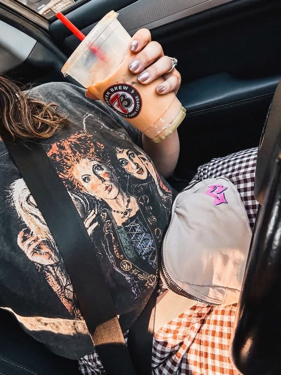 Hocus Pocus Vintage Tee