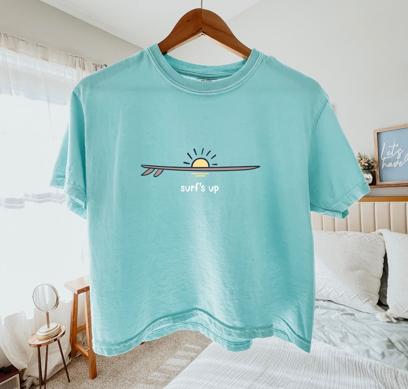 Surf’s Up Cropped Tee