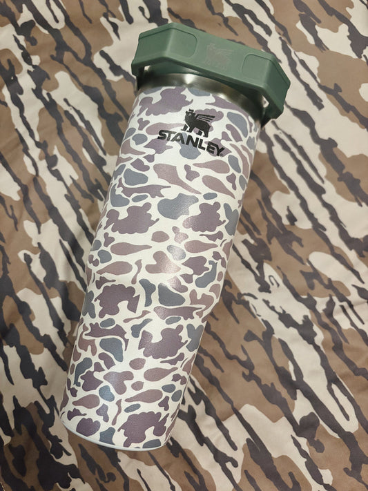 30oz Light Duck Camo Flip Straw Tumbler