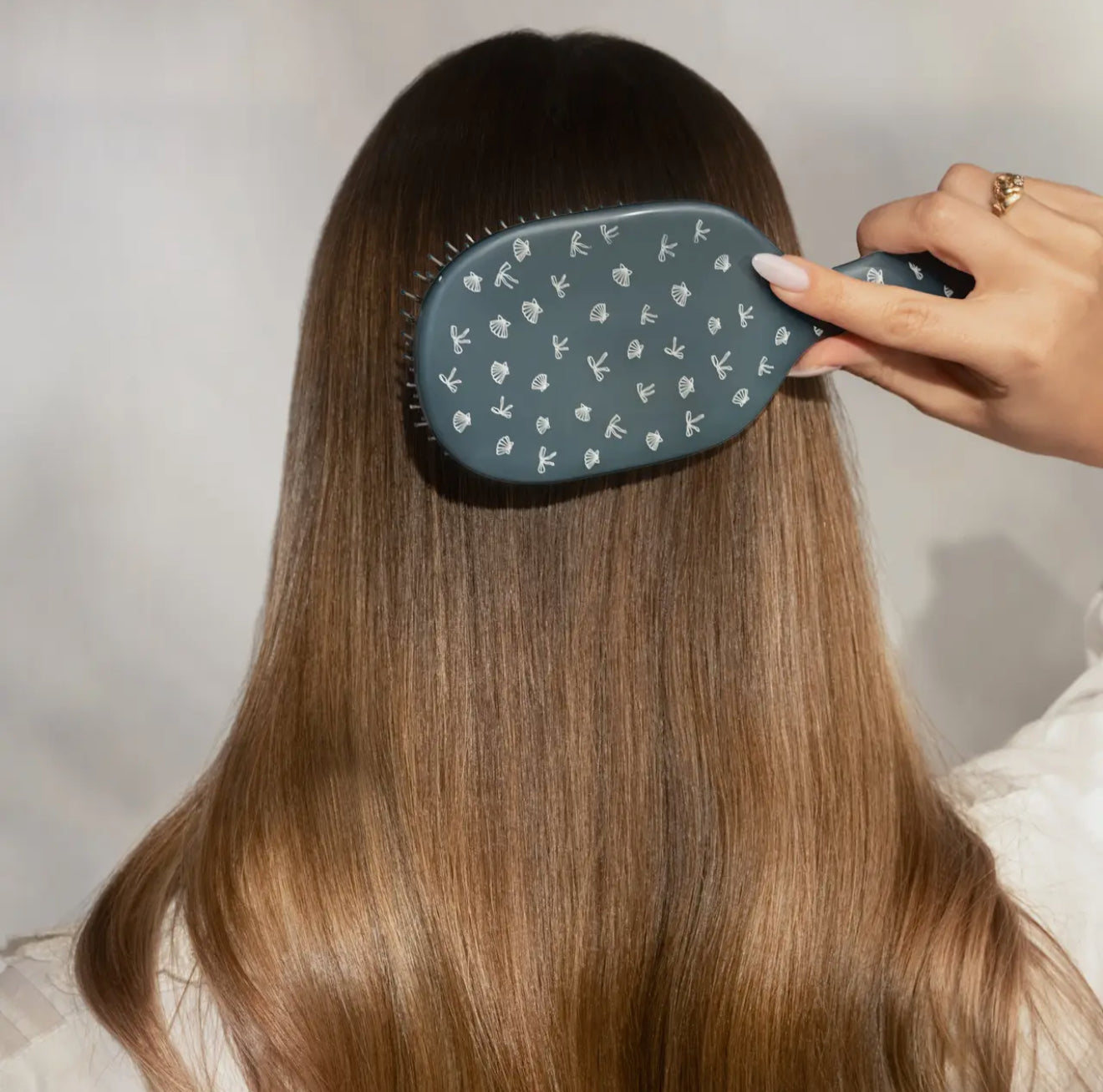 Coastal Bows Hairbrush