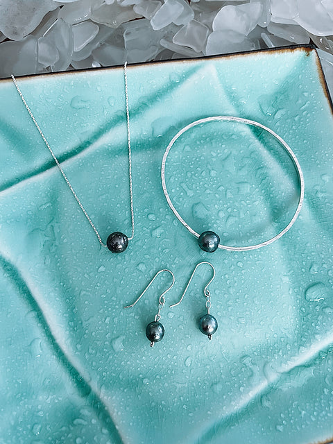 Tahitian Pearl Floating Necklace