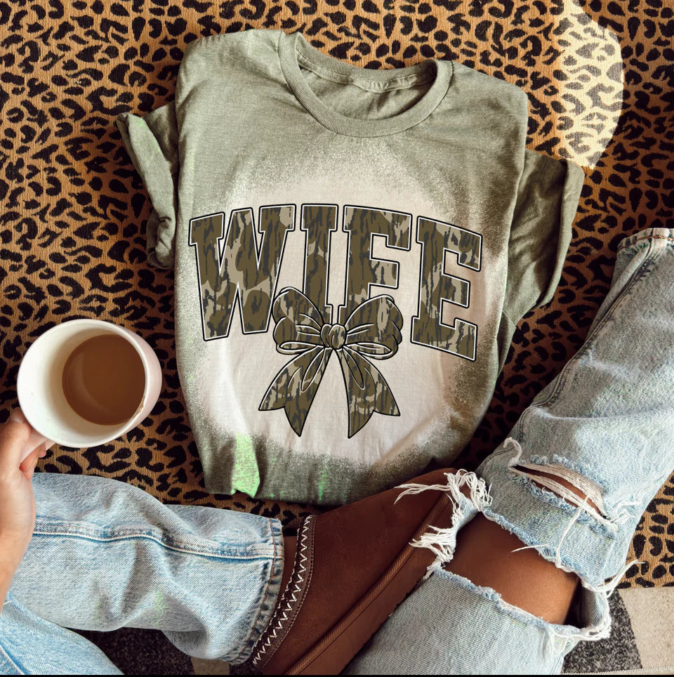 Hunting Wife Tee