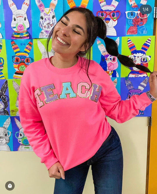 Pastel Teach Letter Patch Sweatshirt