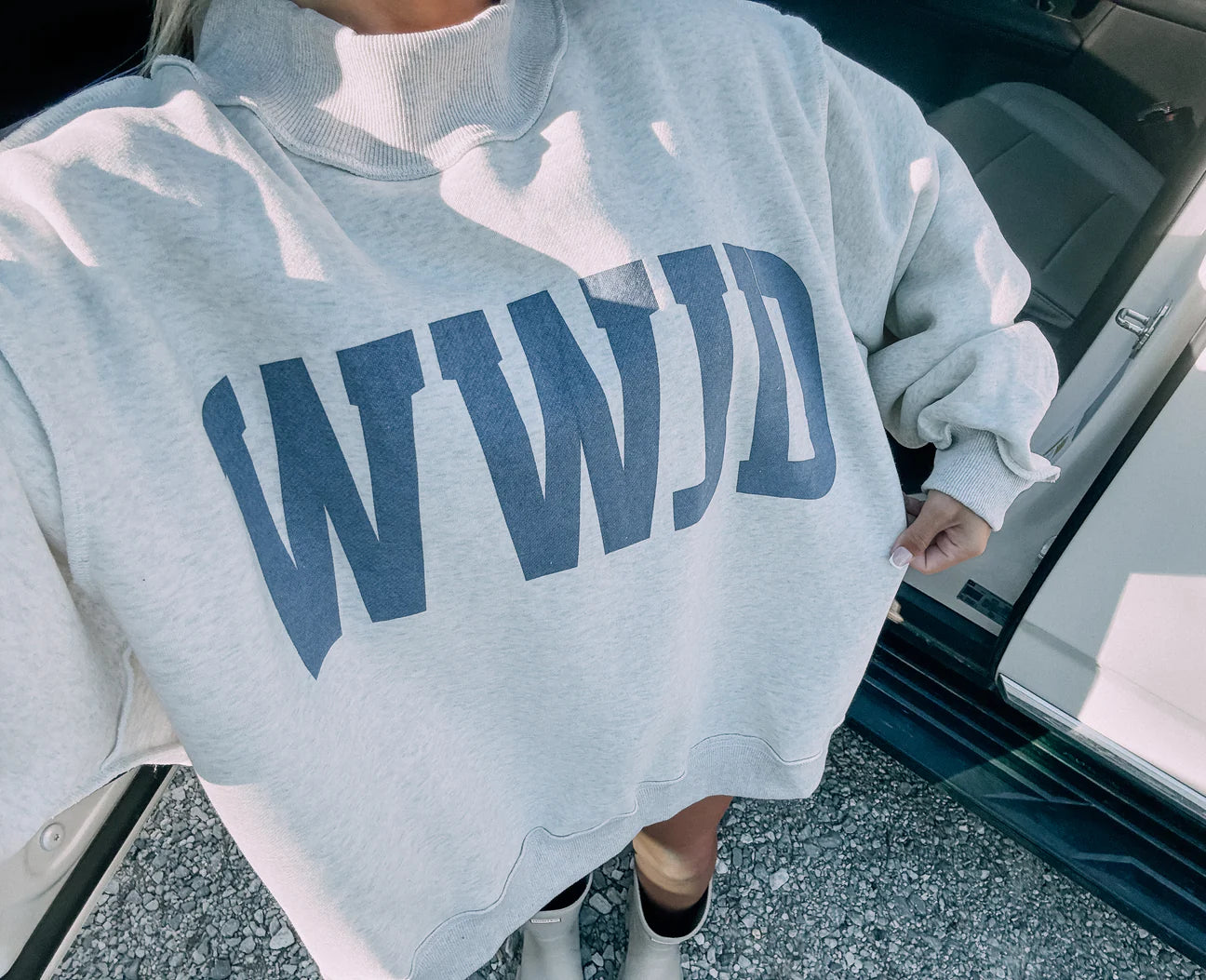 WWJD/Amen Reversible Mockneck Sweatshirt