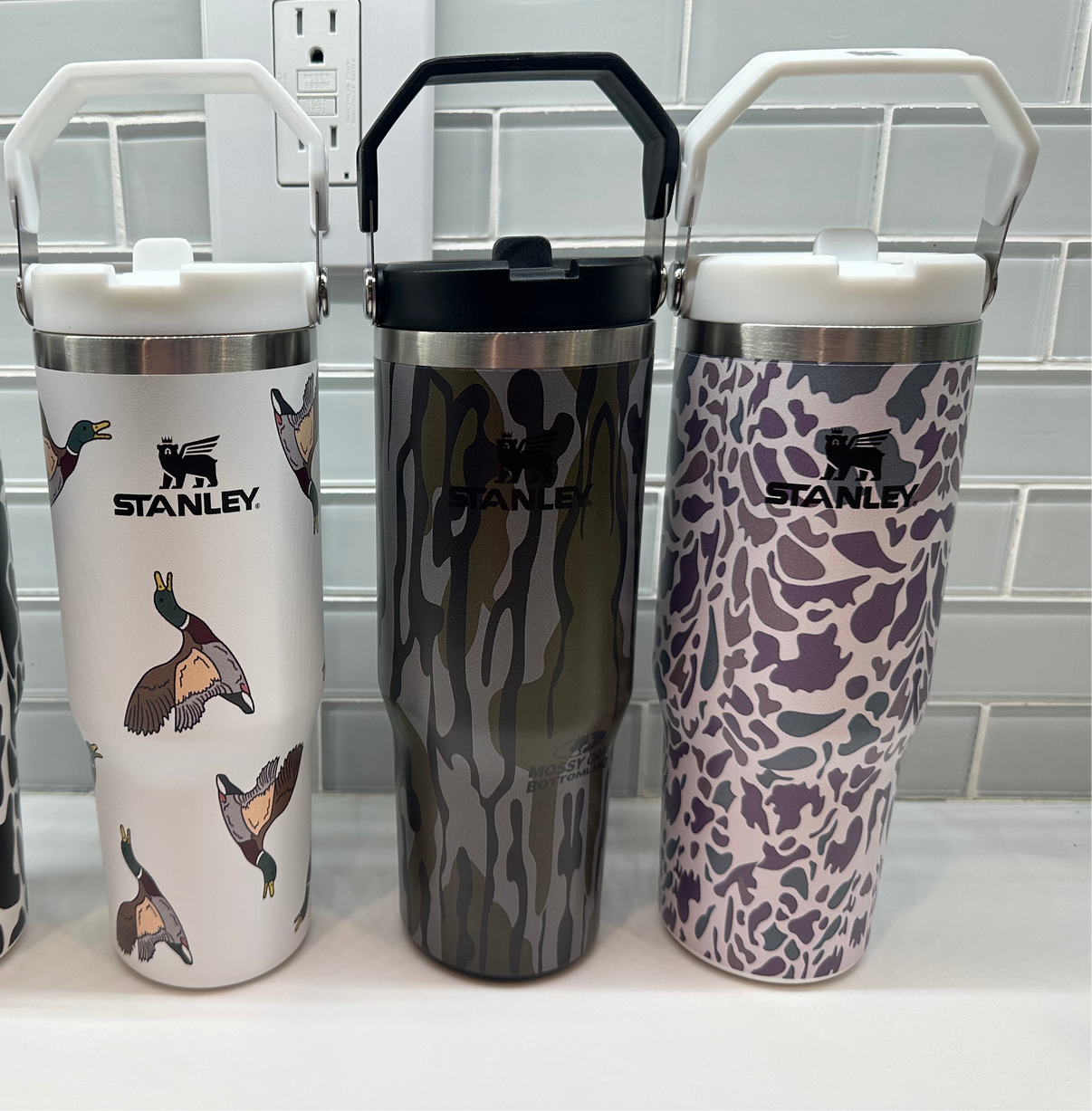 30oz Light Duck Camo Flip Straw Tumbler