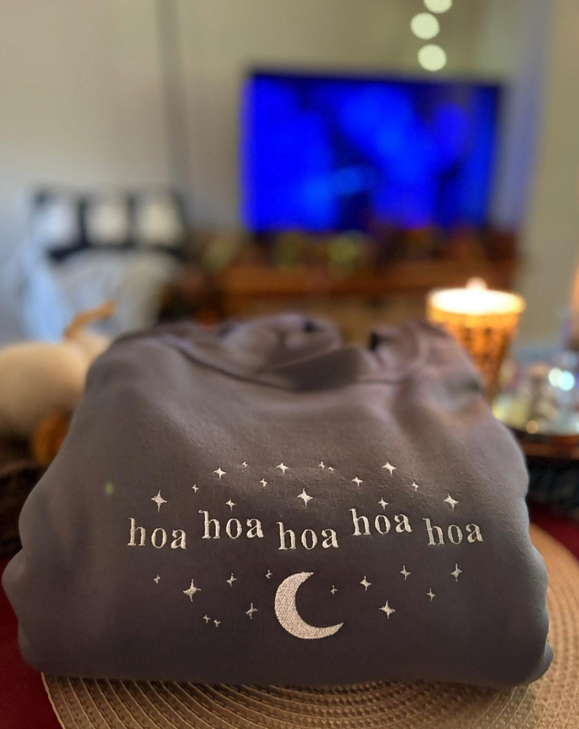 Hoa Hoa Hoa Hoa Hoa Embroidered Crewneck