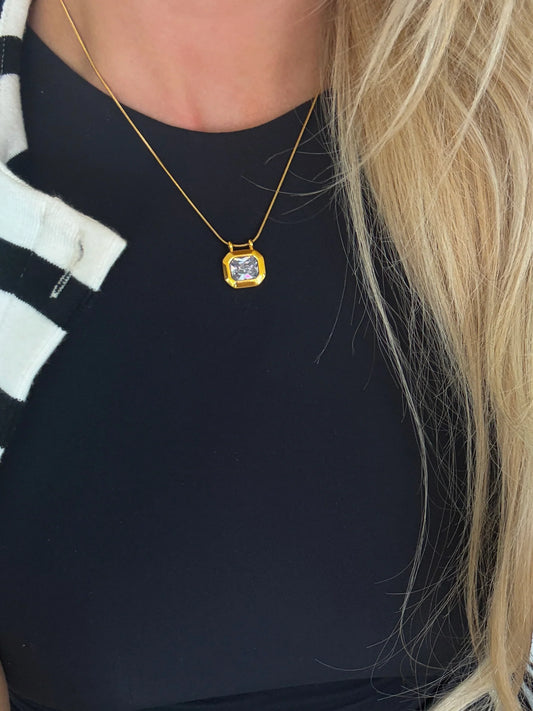 Daisy Pendant