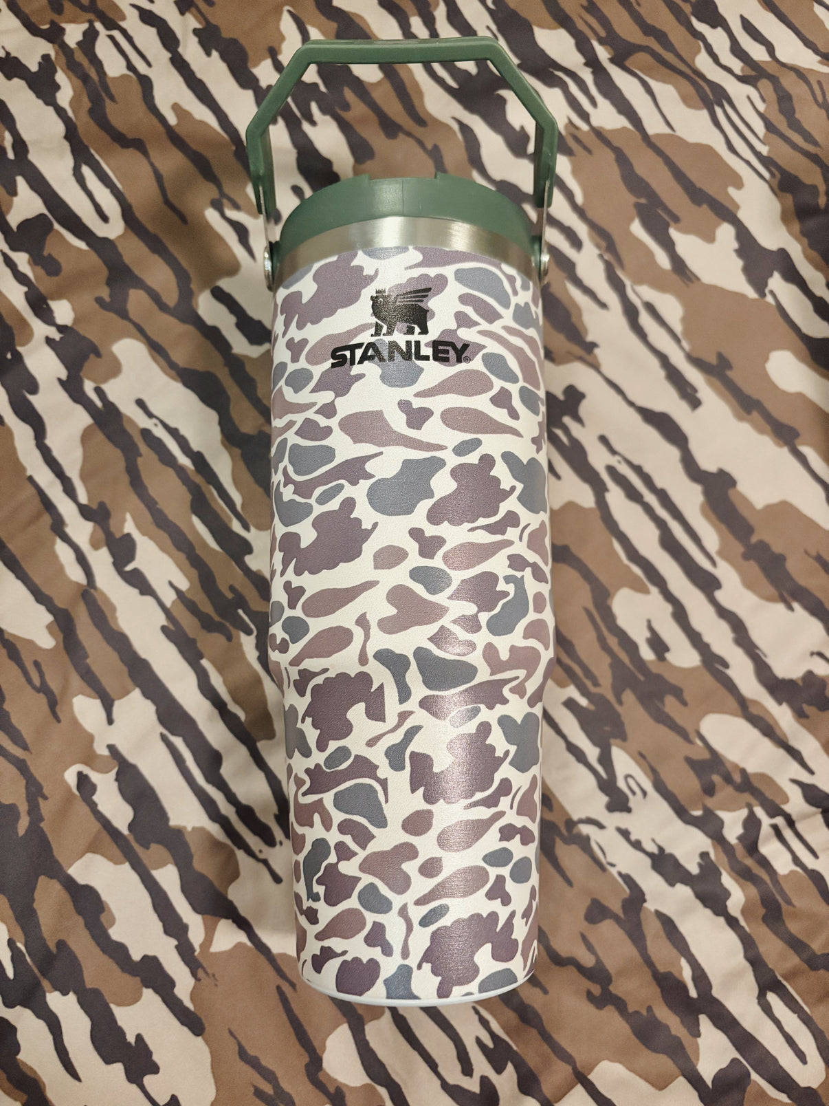 30oz Light Duck Camo Flip Straw Tumbler