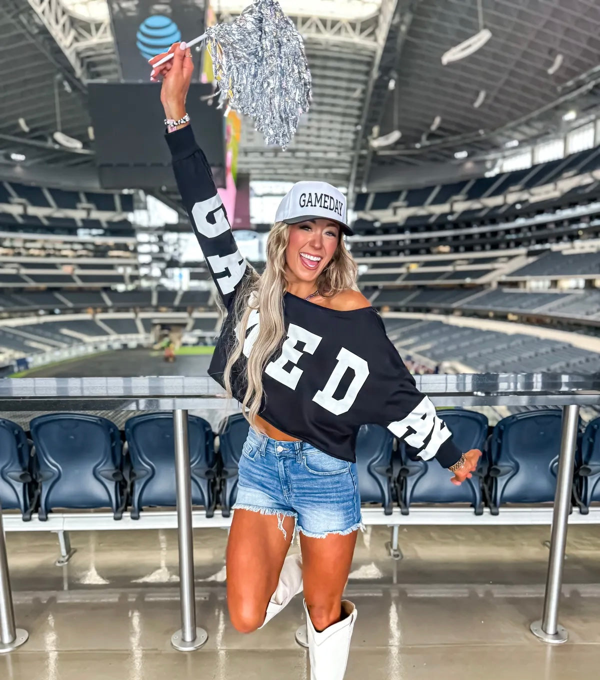 Gameday Cropped Pullover