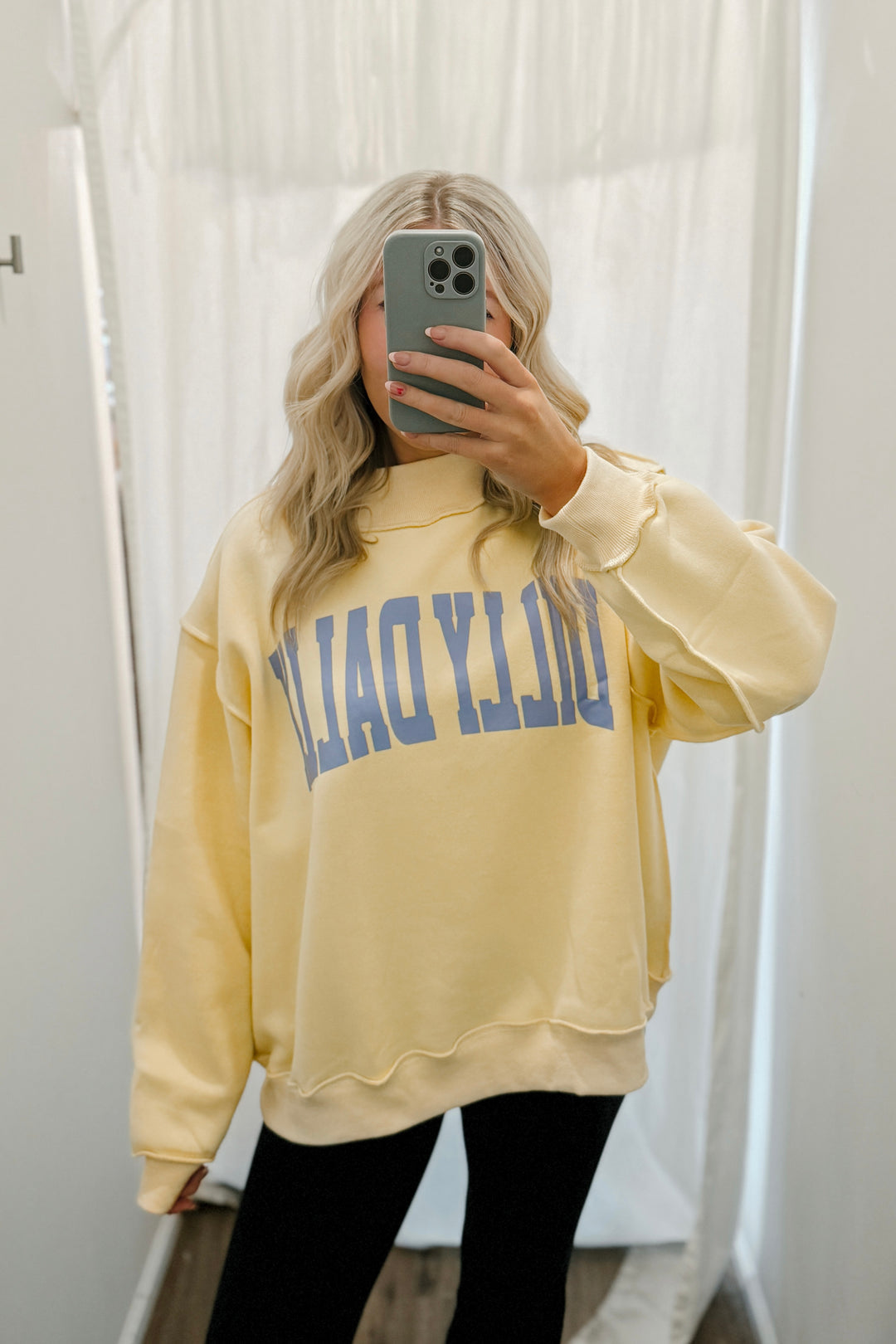 Dillydally Butter Mockneck Sweatshirt
