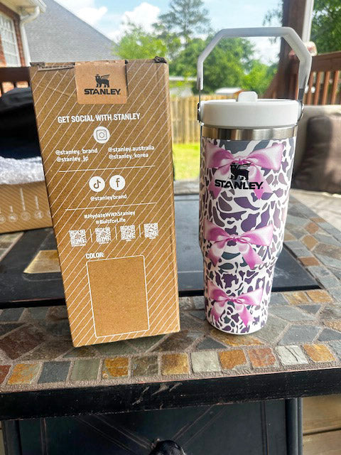 30oz Light Duck Camo Bows Flip Straw Tumbler