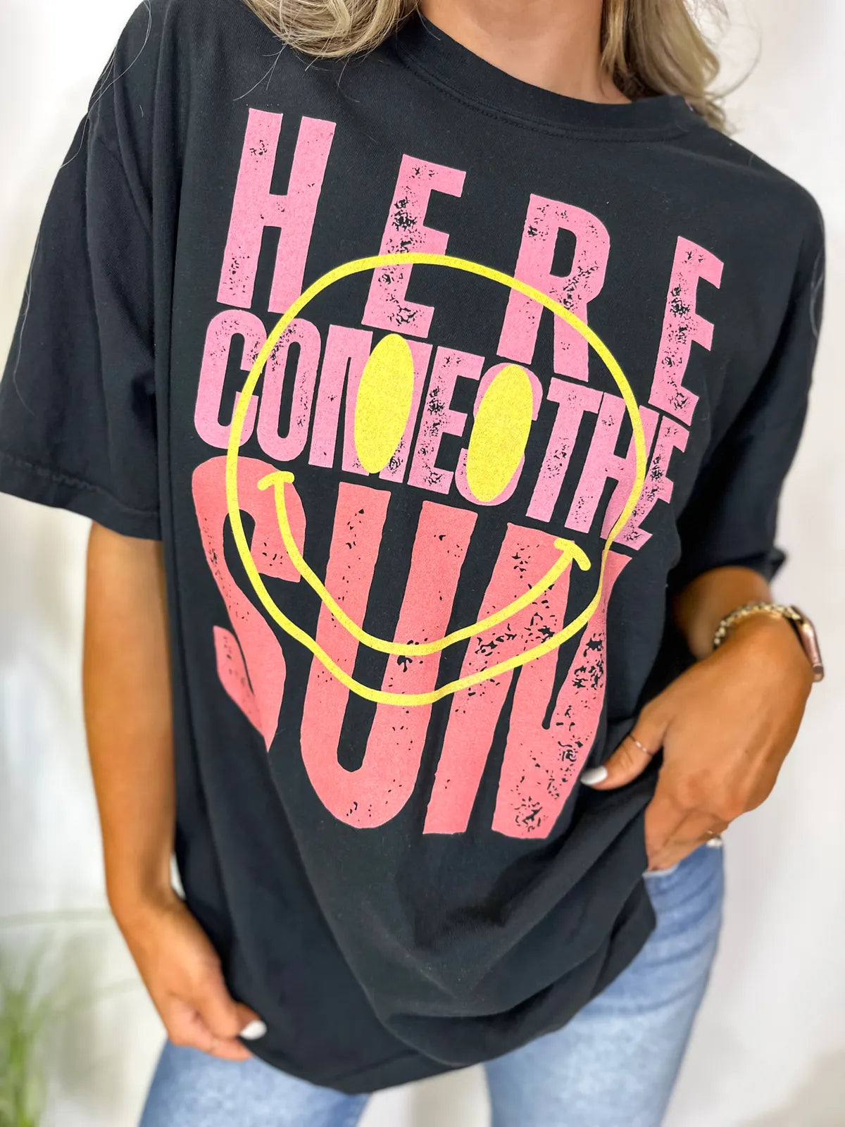 Here Comes the Sun Smiley Tee