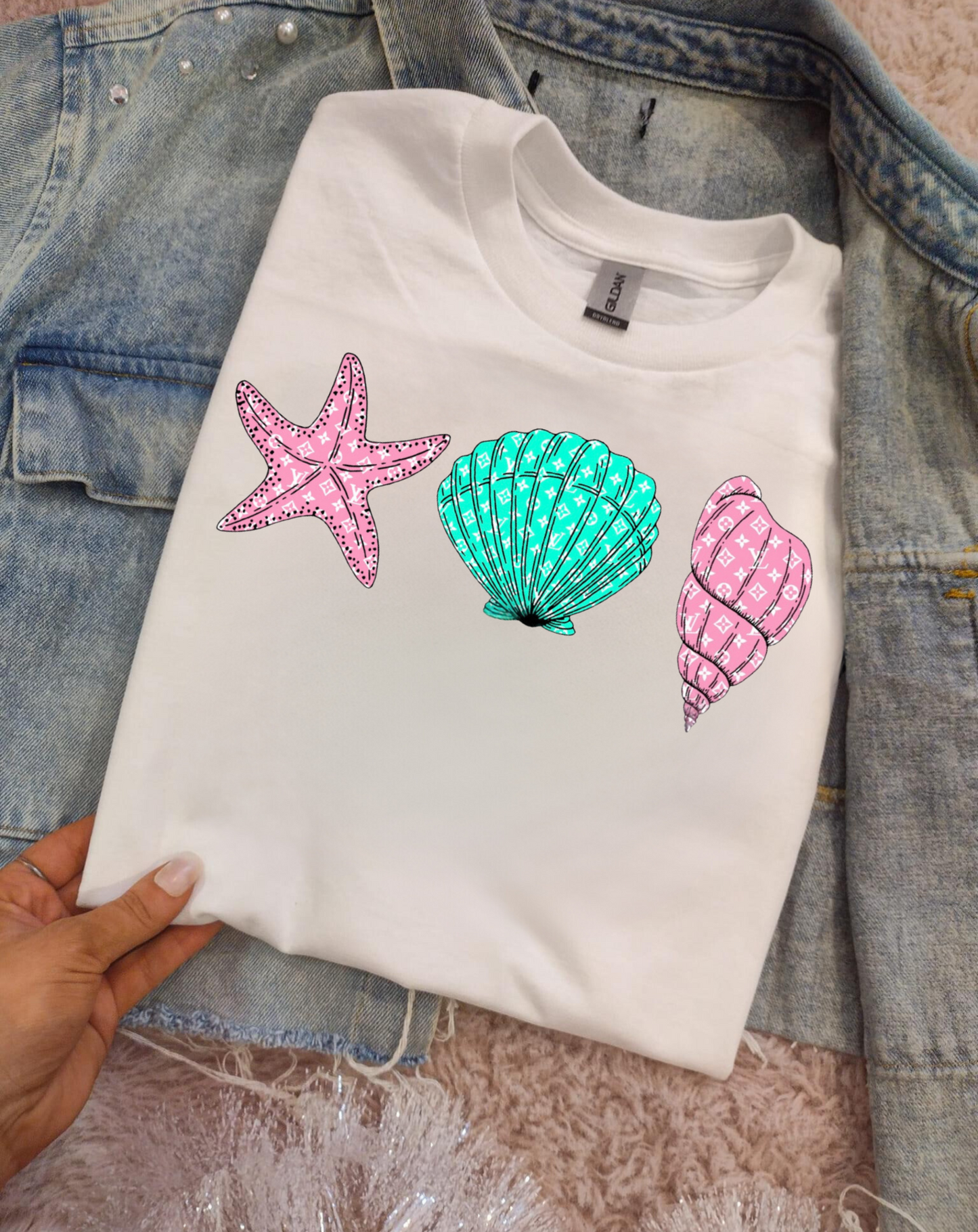 Boujee Seashells Tee/Sweatshirt