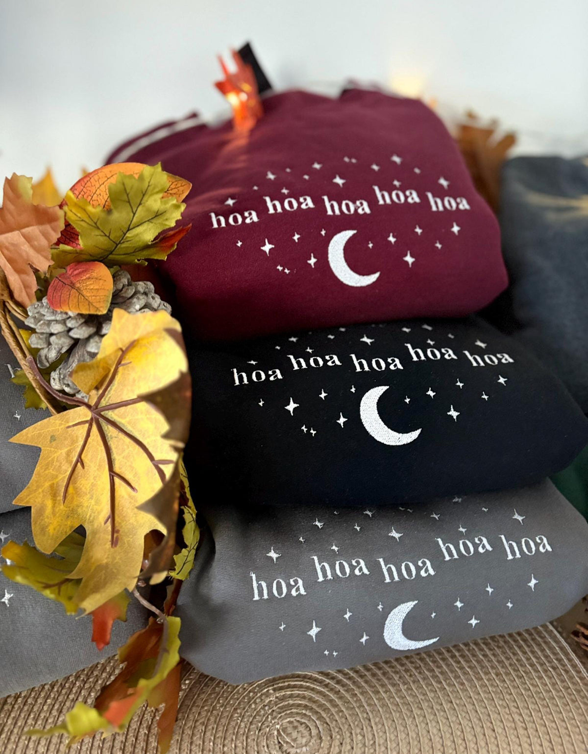 Hoa Hoa Hoa Hoa Hoa Embroidered Crewneck