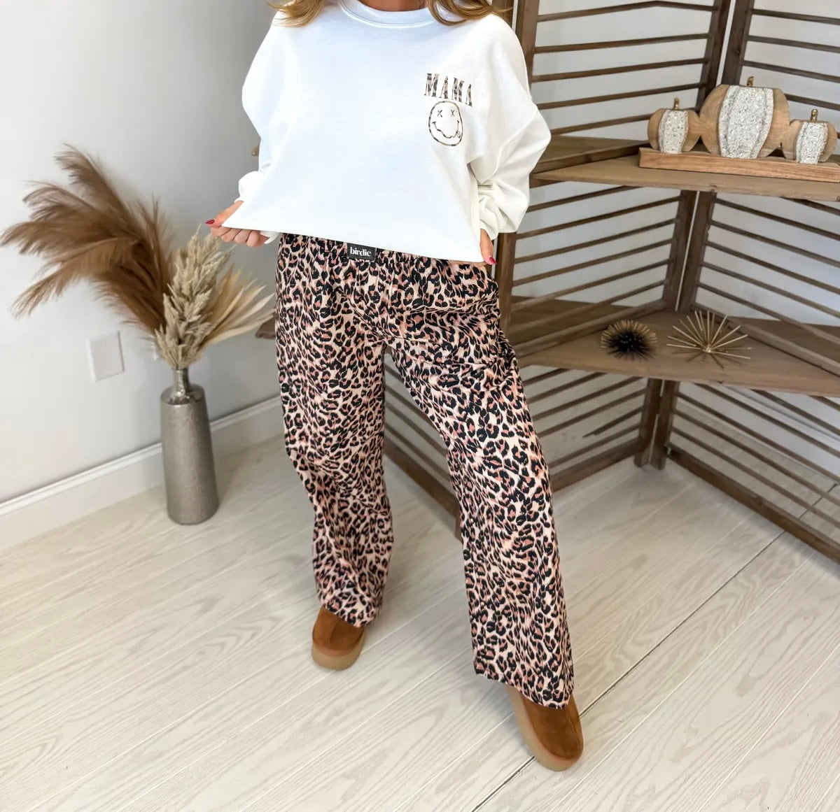 Mama Leopard Smiley Crew