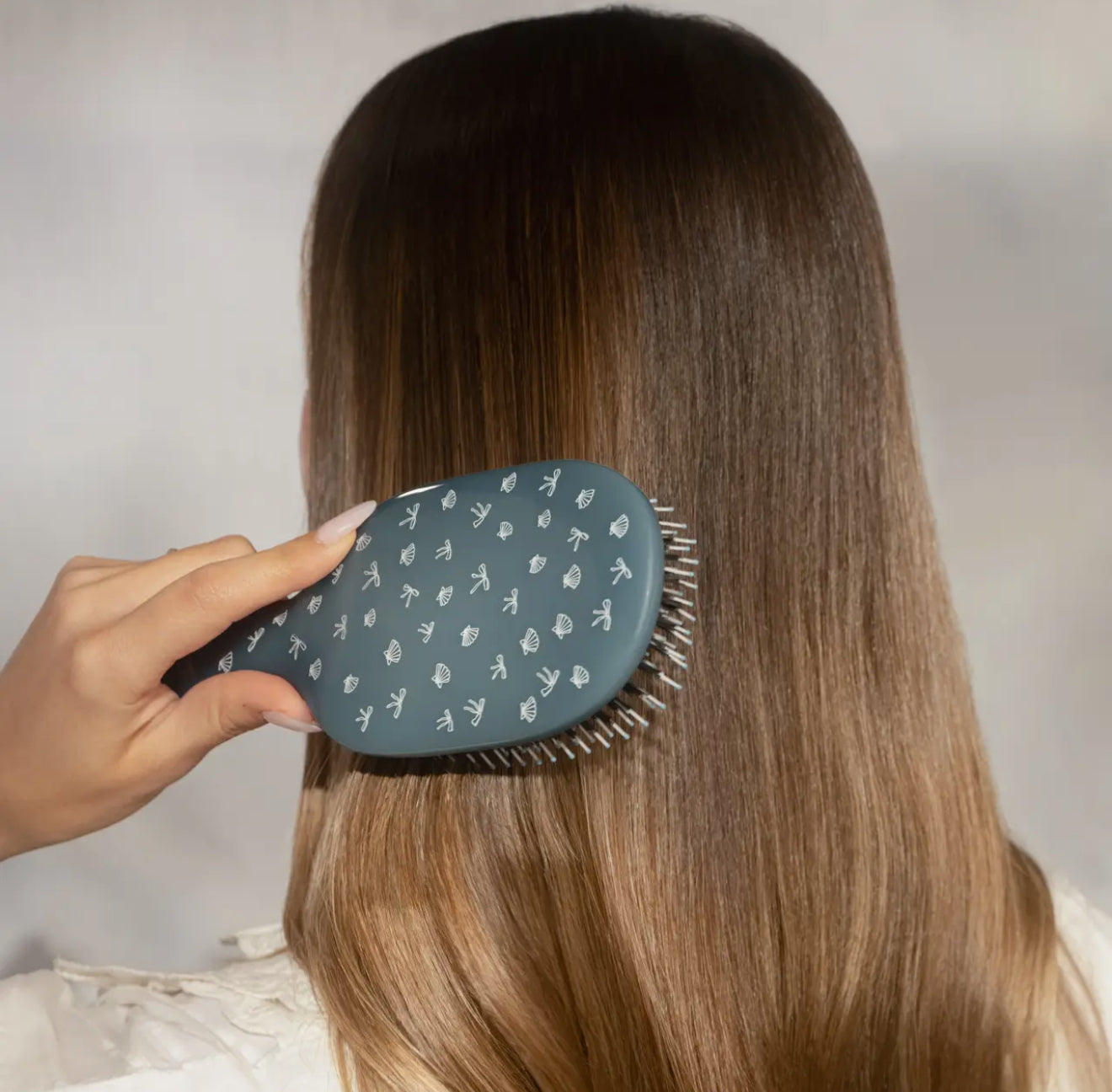 Coastal Bows Hairbrush
