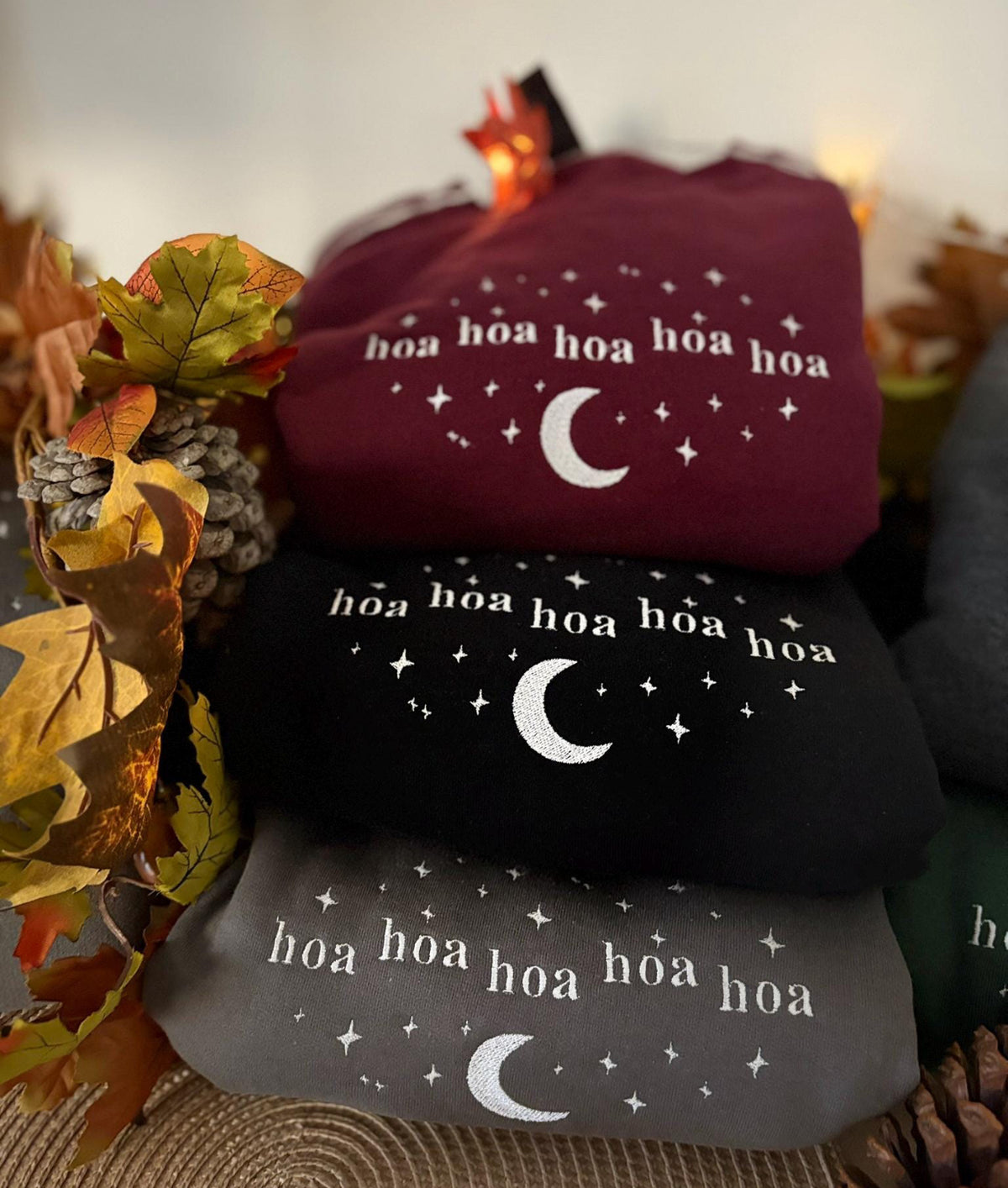 Hoa Hoa Hoa Hoa Hoa Embroidered Crewneck